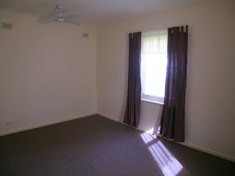 1 Tarnham Road, Seacombe Heights SA 5047