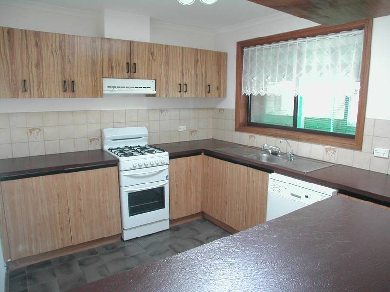 19 Featherstone Drive, Huntfield Heights SA 5163