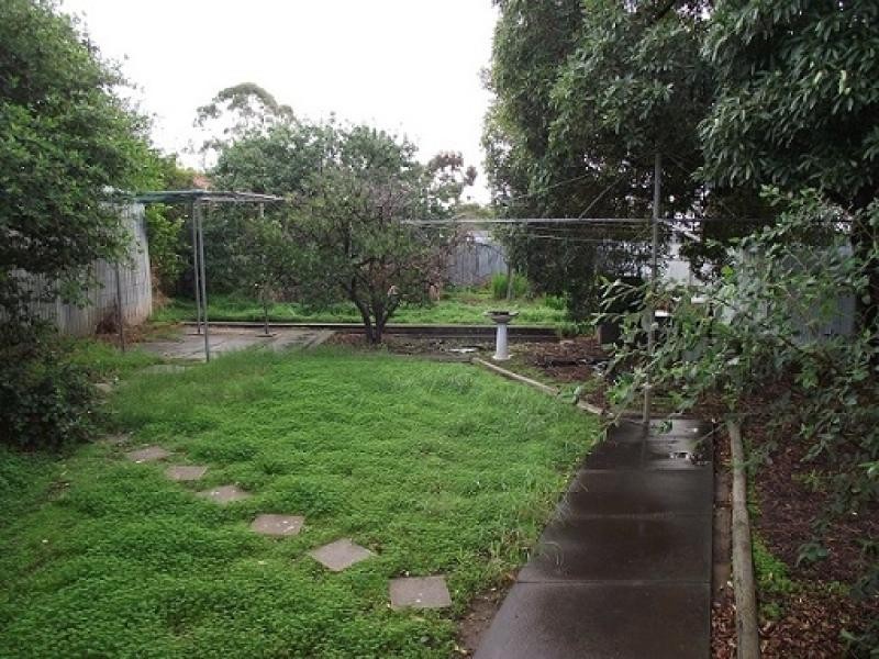 2 Kent Avenue, Seacombe Gardens SA 5047