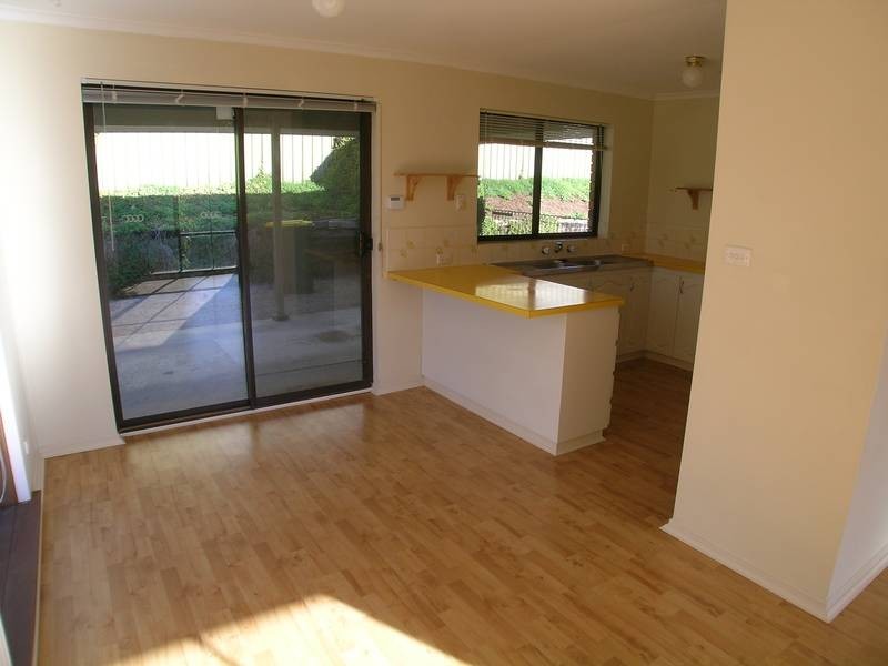 3 Zeevalk Avenue, Hallett Cove SA 5158