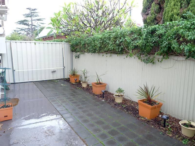 3/26 Wellington Street, Glandore SA 5037