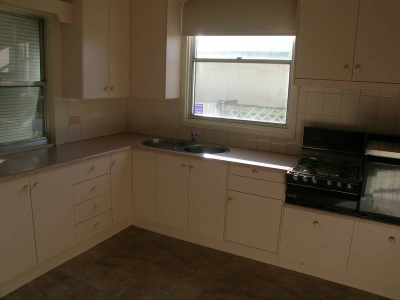 7 Bradman Street, Sturt SA 5047