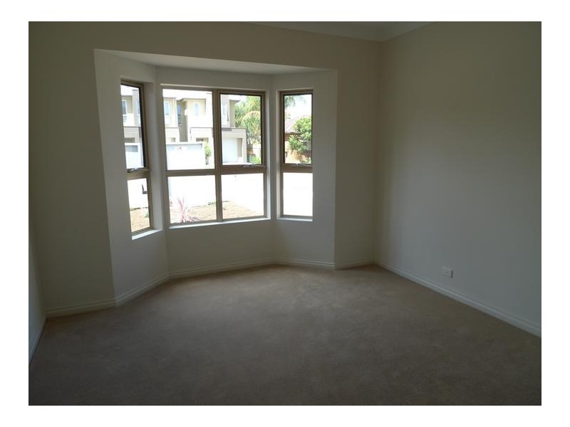 35 – 35A Kingston Avenue, Seacombe Gardens SA 5047