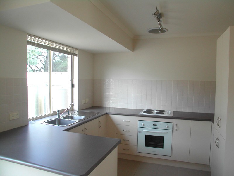 8/1 Church Crescent, Marion SA 5043