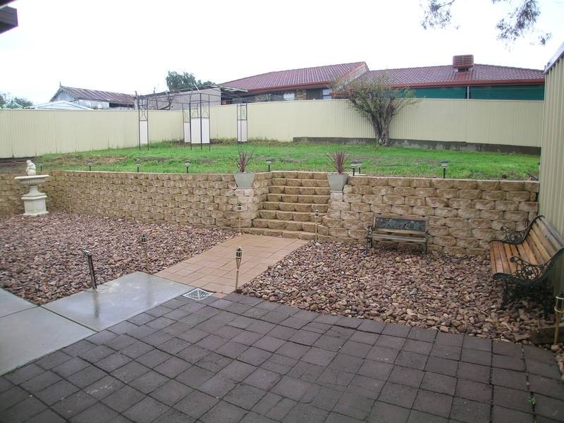 36 Judith Crescent, Morphett Vale SA 5162