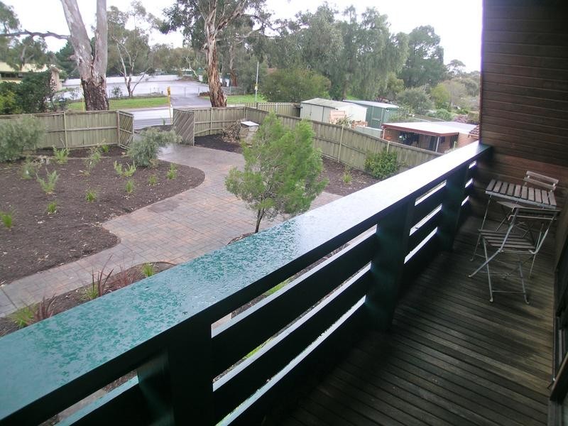 4 Sunnymeade Drive, Aberfoyle Park SA 5159
