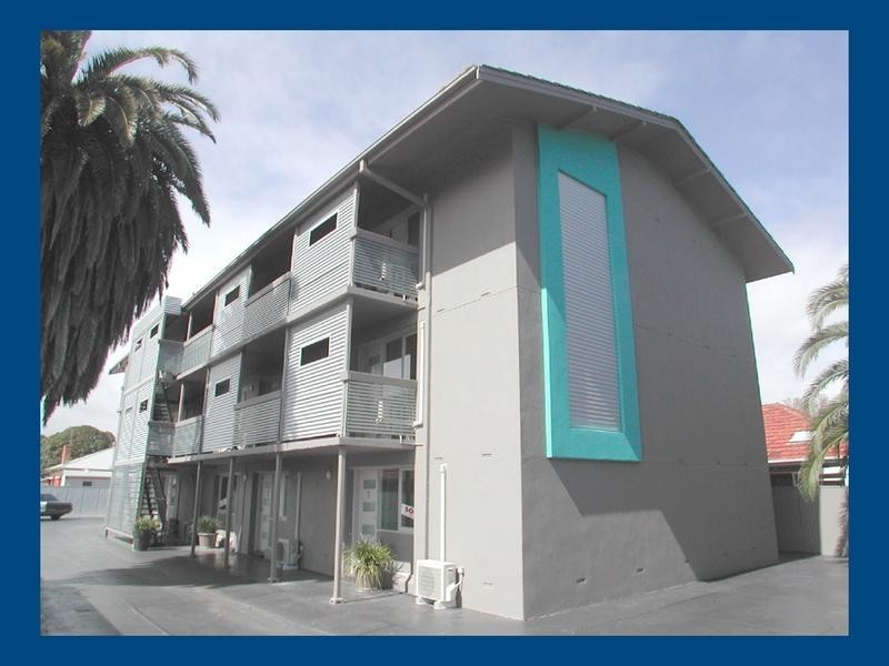 8/6 Pine Avenue, Glenelg North SA 5045