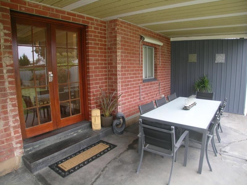 10 Renown Avenue, Clovelly Park SA 5042