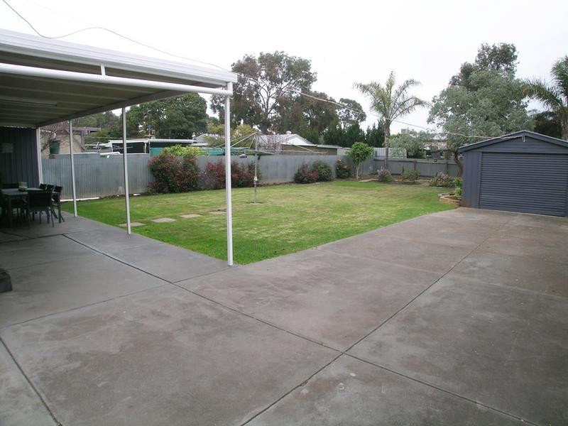 10 Renown Avenue, Clovelly Park SA 5042