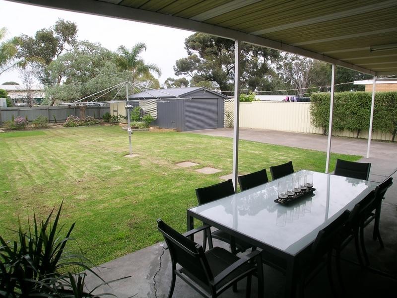 10 Renown Avenue, Clovelly Park SA 5042