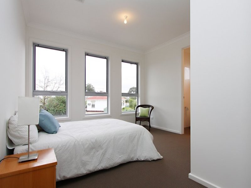 1/34 Albany crescent, Oaklands Park SA 5046