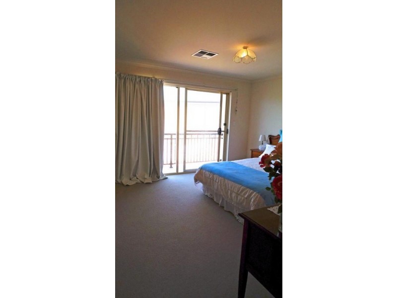 4/1b Thirza Avenue, Mitchell Park SA 5043