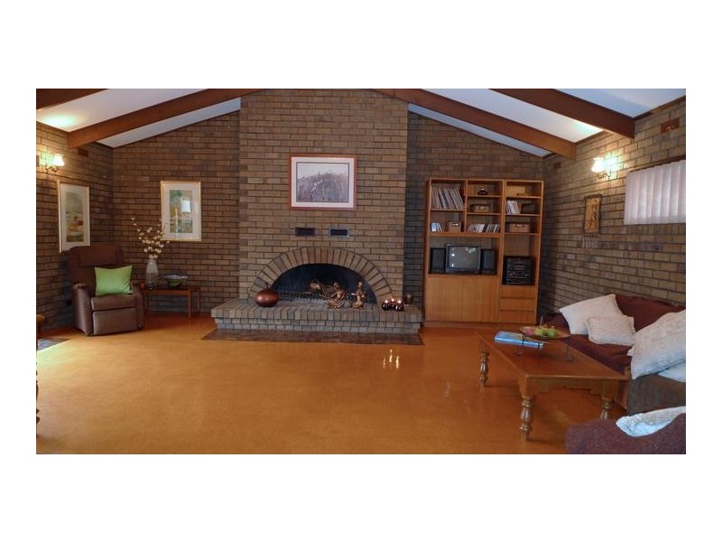 16 Victoria Parade, Darlington SA 5047