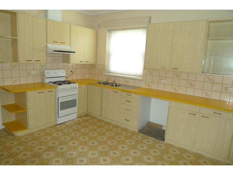 2 Greenasche Avenue, Seacombe Gardens SA 5047