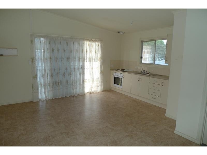 2 Greenasche Avenue, Seacombe Gardens SA 5047