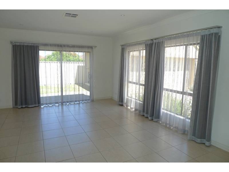 24b David Avenue, Mitchell Park SA 5043