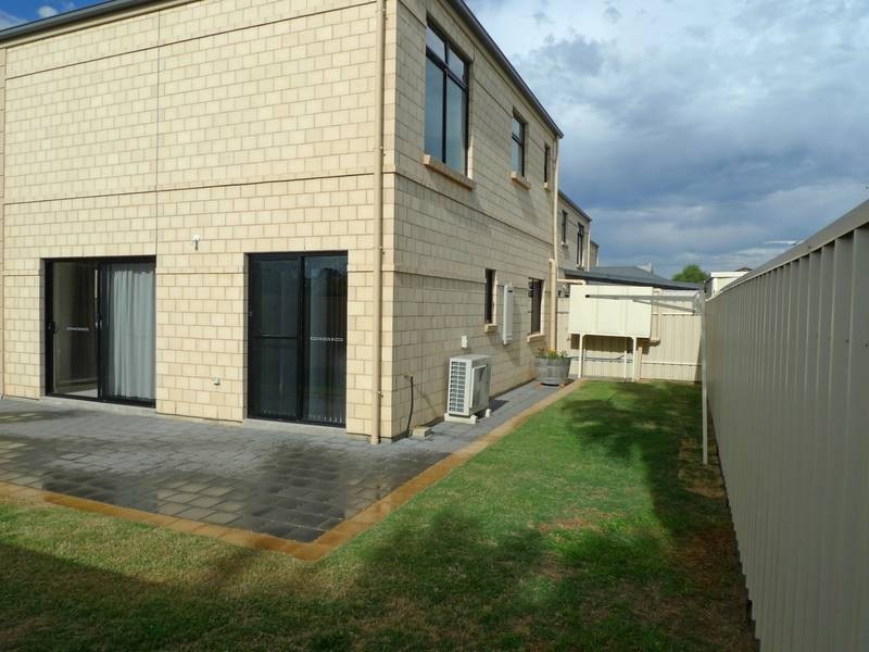 24b David Avenue, Mitchell Park SA 5043