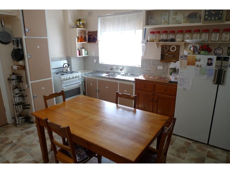 8 Woodhead Street, West Beach SA 5024