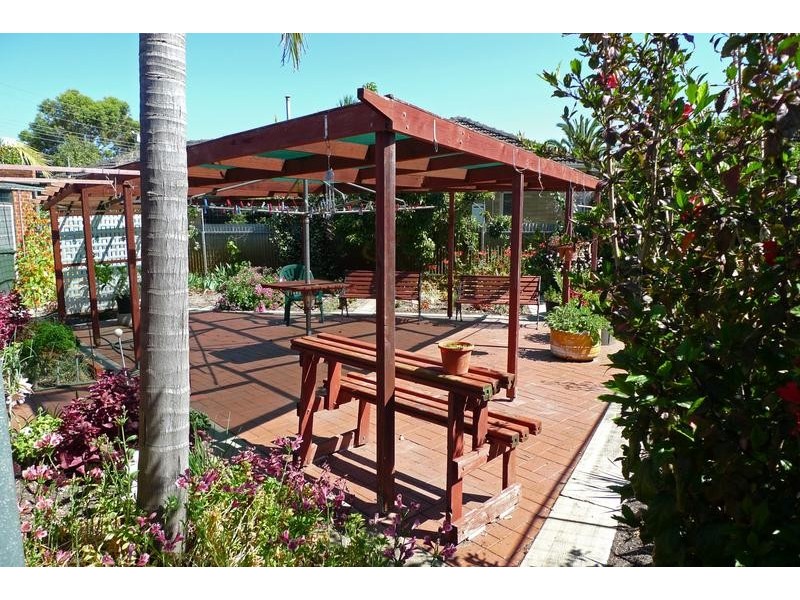 8 Woodhead Street, West Beach SA 5024