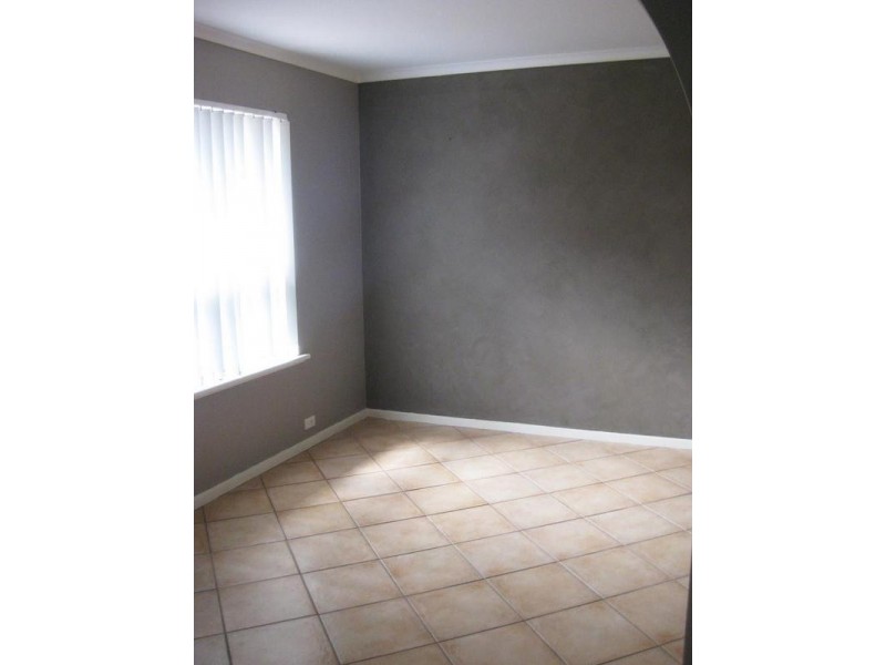 9 Hui Hui Drive, Happy Valley SA 5159