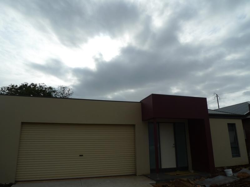 1 Henty Street, Seacombe Gardens SA 5047