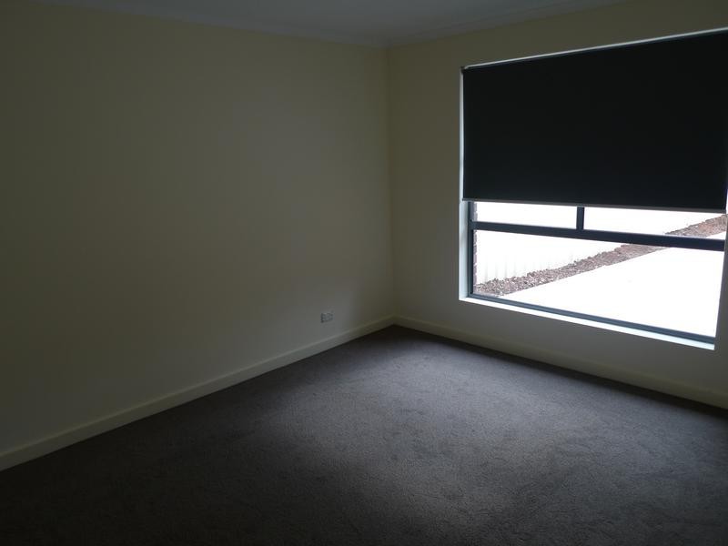 1 Henty Street, Seacombe Gardens SA 5047