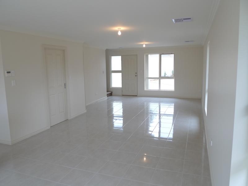 5a & 5b Vardon Street, Seacombe Gardens SA 5047