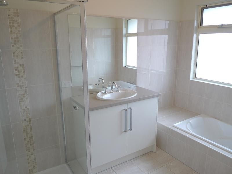 5a & 5b Vardon Street, Seacombe Gardens SA 5047