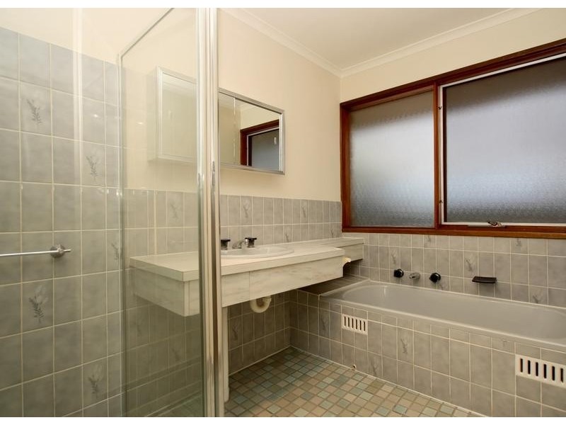 18 Eurelia Road, Sheidow Park SA 5158