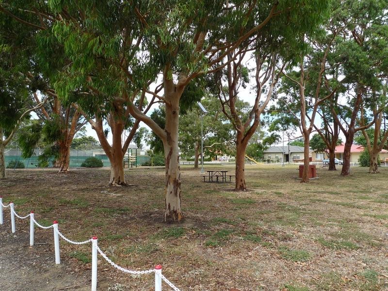 1a McKellar Terrace, Morphettville SA 5043