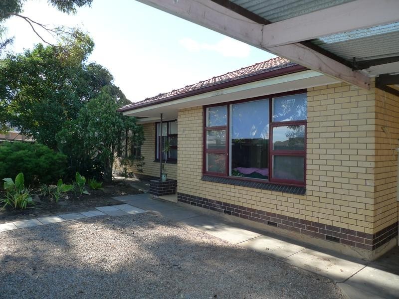 1 Woodmere Avenue, Mitchell Park SA 5043