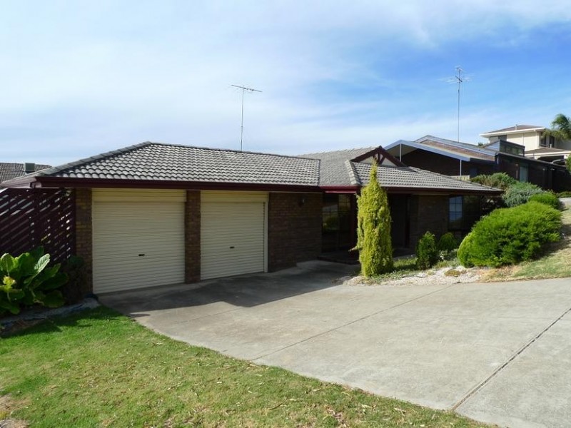 131 Perry Barr Road, Hallett Cove SA 5158