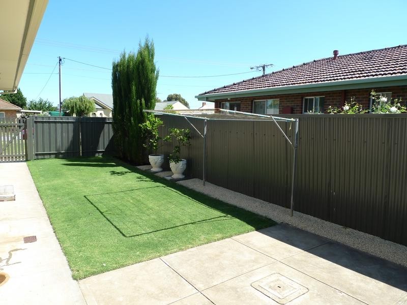 1/6 First Avenue, Warradale SA 5046