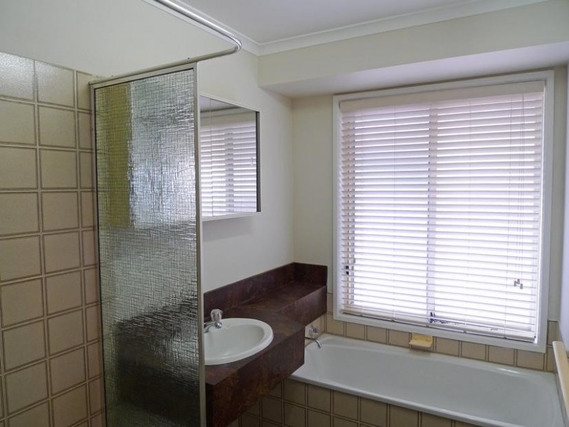 10 Boonga Street, Hallett Cove SA 5158