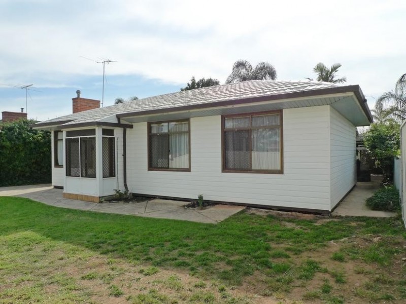 76 Dunrobin Road, Hove SA 5048