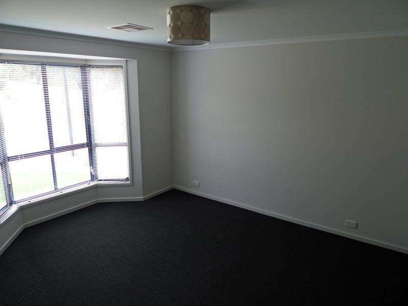 6 Benacre Close, Happy Valley SA 5159