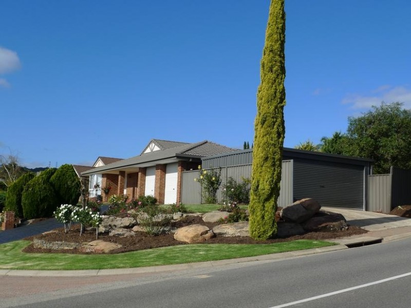 2 Jutland Parade, Woodcroft SA 5162