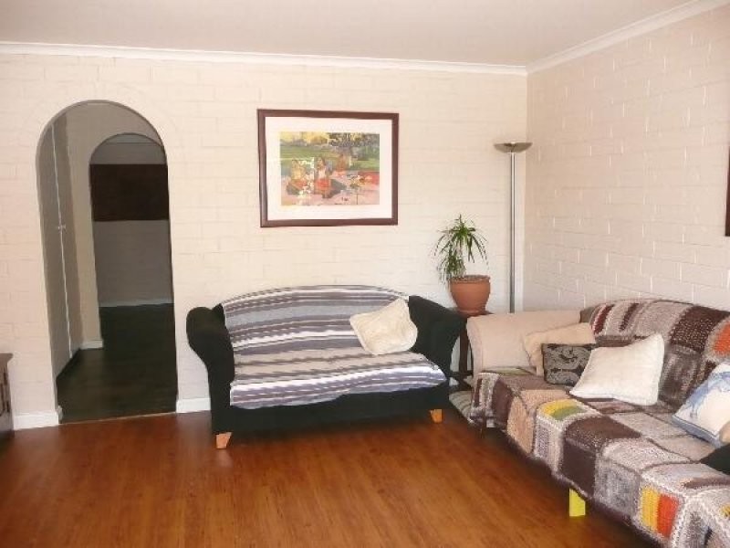 10/2 Evans Crescent, Oaklands Park SA 5046