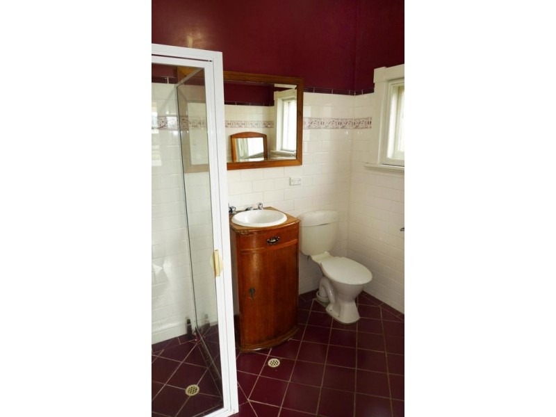 10 Albion Avenue, Glandore SA 5037