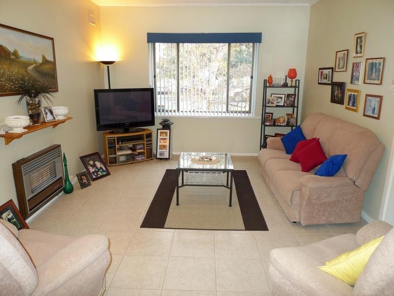 17 Doradilla Avenue, Seacombe Gardens SA 5047