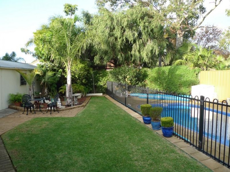 17 Doradilla Avenue, Seacombe Gardens SA 5047