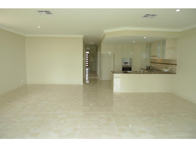 9a Sutton Avenue, Seacombe Gardens SA 5047