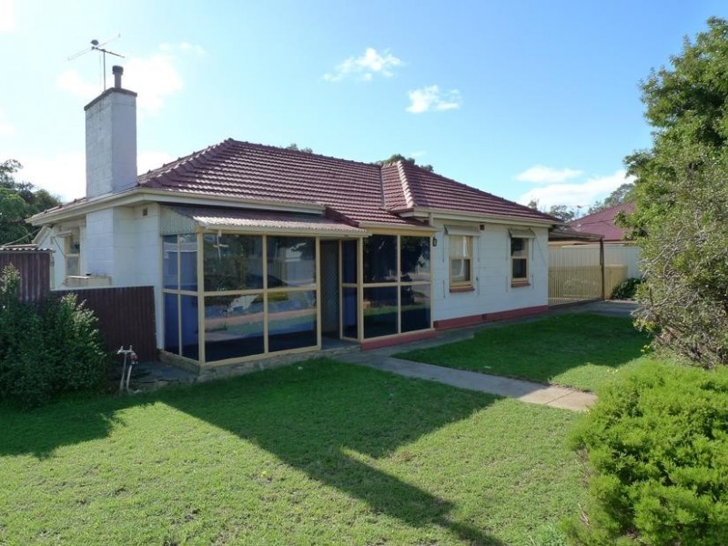 1 Trott Grove, Oaklands Park SA 5046