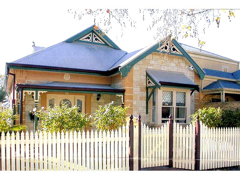 23 Torrens Street, College Park SA 5069