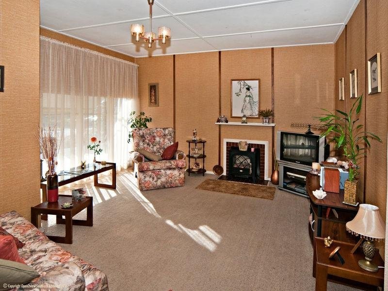 64 White Crescent, Seacombe Gardens SA 5047