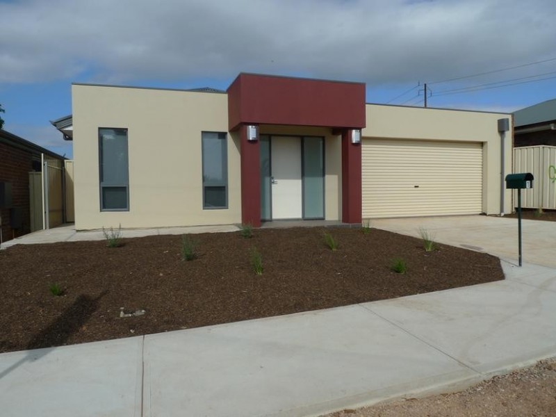 1 Henty Street, Seacombe Gardens SA 5047