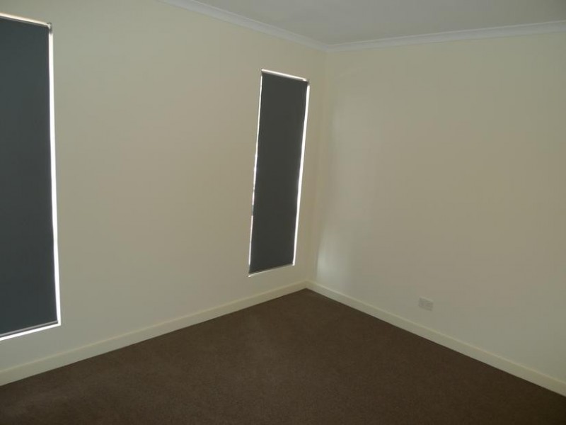 1 Henty Street, Seacombe Gardens SA 5047
