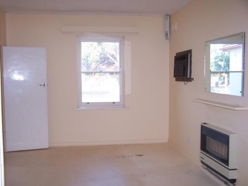 2 Greenasche Grove, Seacombe Gardens SA 5047