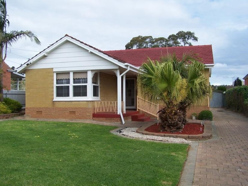 16 Oak Avenue, Clovelly Park SA 5042