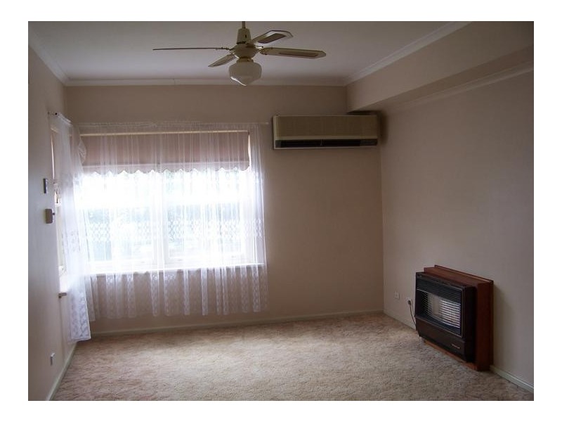 16 Oak Avenue, Clovelly Park SA 5042